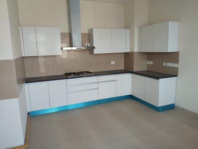 Kitchen Image of 2800 Sq.ft 3 BHK Apartment / Flat for rent in Experion Windchants, Sector 112 Gurgaon for Rs. 80000