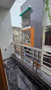 Balcony Image of 540 Sq.ft 2 BHK Builder Floor for rent in Dwarka Mor New Delhi for Rs. 14000
