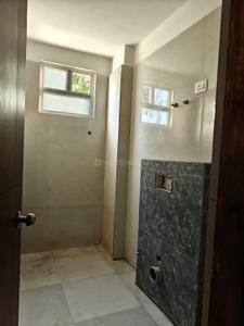 Bathroom Image of 1400 Sq.ft 3 BHK Apartment / Flat for sale in Kidwai Nagar Kanpur for Rs. 9000000