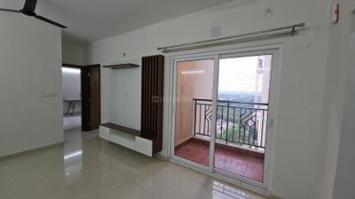 Living Room Image of 875 Sq.ft 2 BHK Apartment / Flat for rent in Prestige Primrose Hills Ph I, Uttarahalli -Manavarthekaval Bengaluru for Rs. 31499