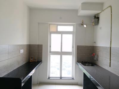 Kitchen Image of 1100 Sq.ft 3 BHK Apartment / Flat for rent in Godrej Emerald, Kasarvadavali Thane for Rs. 35929