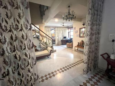 Image of 7600 Sq.ft 6 BHK Apartment / Flat for sale in Purvanchal Silver Estate, Sector 50, Noida for Rs. 110000000