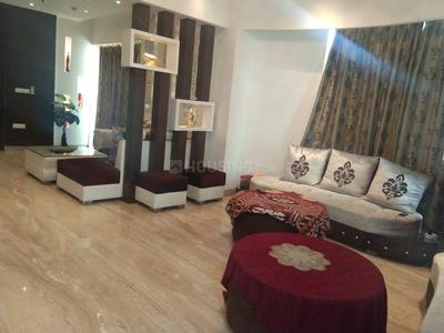 Hall Image of 4550 Sq.ft 5 BHK Penthouse for sale in Mahagun Moderne, Sector 78 Noida for Rs. 80000000