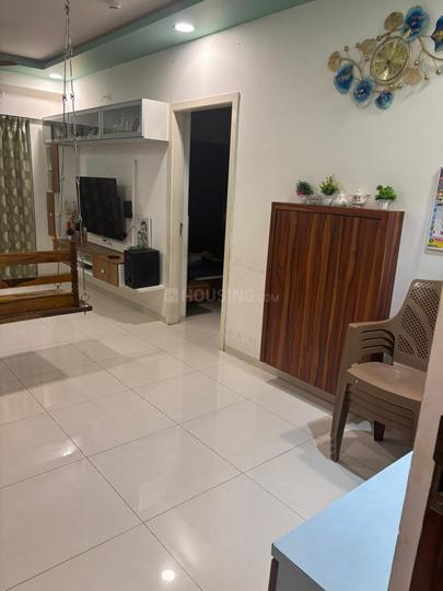 Amanora Gold Towers Main Image 1
