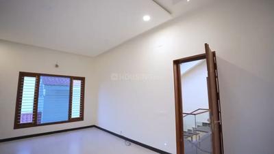 Hall Image of 5000 Sq.ft 4 BHK Independent House for sale in Uthandi Chennai for Rs. 60000000