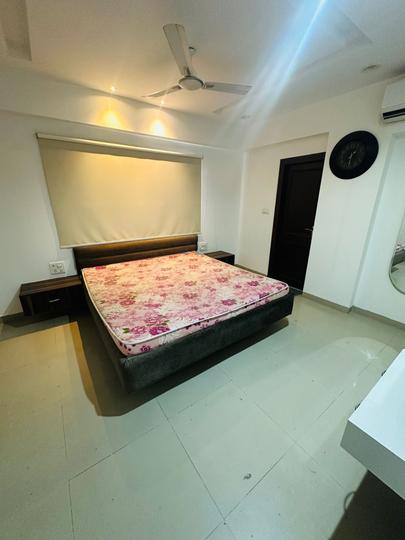 Manish Puri Bedroom 1
