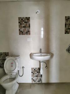 Common Bathroom Image of 1250 Sq.ft 3 BHK Apartment / Flat for sale in Larkins 315 Rio B, Thane West Thane for Rs. 22500000