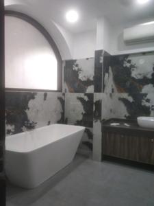 Bedroom One Image of 2500 Sq.ft 4 BHK Builder Floor for rent in New Friends Colony New Delhi for Rs. 280000