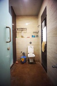 Bathroom Image of 2025 Sq.ft 4 BHK Apartment / Flat for sale in Maninagar Ahmedabad for Rs. 11800000