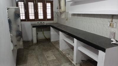 Kitchen Image of 1800 Sq.ft 3 BHK Apartment / Flat for rent in Butler Colony Lucknow for Rs. 35000