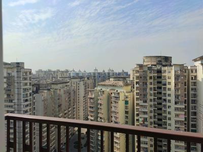 Bedroom Three Image of 3600 Sq.ft 4 BHK Apartment / Flat for sale in Logix Blossom County, Sector 137 Noida for Rs. 32000000