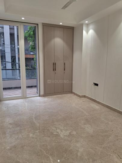 Kailash  colon Main Image 1