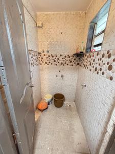 Image of 410 Sq.ft 1 BHK Apartment / Flat for rent in Kandivali West, Mumbai for Rs. 28000