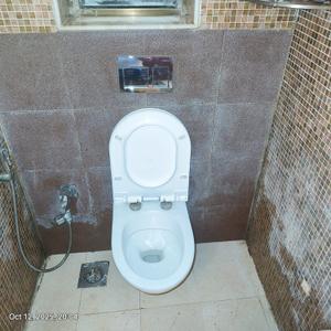 Image of 900 Sq.ft 2 BHK Apartment / Flat for rent in Solomon Apartments, Pali Hill, Mumbai for Rs. 135000