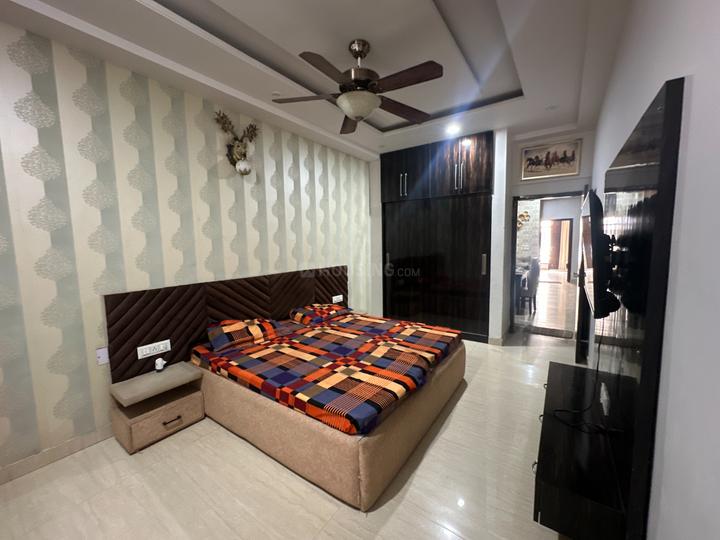 VIP Road Zirakpur, Lohgarh Bedroom 1