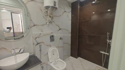 Image of 1943 Sq.ft 4 BHK Builder Floor for sale in Preet Vihar, New Delhi for Rs. 42500000