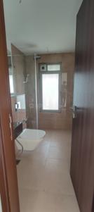 Bathroom Image of 1350 Sq.ft 3 BHK Apartment / Flat for rent in Piramal Aranya, Byculla Mumbai for Rs. 170000