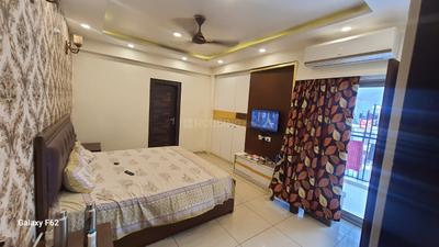 Bedroom Image of 1510 Sq.ft 3 BHK Apartment / Flat for sale in Panchsheel Greens 2, Noida Extension Greater Noida for Rs. 13000000
