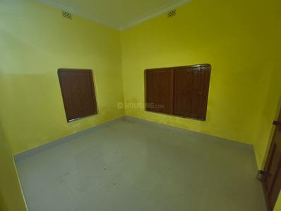 Bedroom Image of 1500 Sq.ft 3 BHK Duplex for rent in Regent Park Kolkata for Rs. 19000