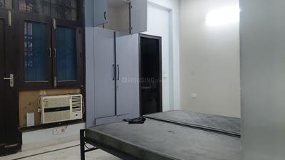 Bedroom Image of 1500 Sq.ft 2 BHK Builder Floor for rent in Sector 46 Noida for Rs. 33000