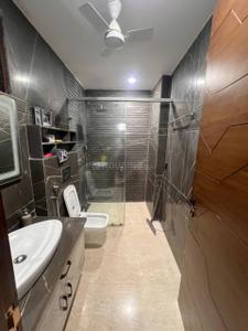 Bathroom Image of 2100 Sq.ft 4 BHK Builder Floor for sale in Rajouri Garden New Delhi for Rs. 40000000