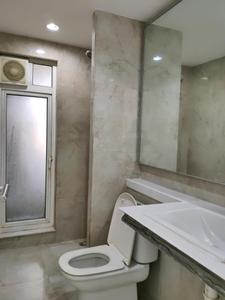 Common Bathroom Image of 2200 Sq.ft 4 BHK Apartment / Flat for rent in One Hiranandani Park, Thane West Thane for Rs. 160000