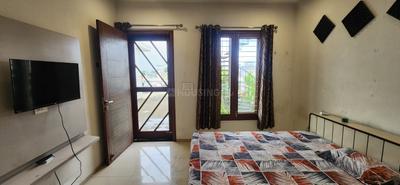 Bedroom Image of 800 Sq.ft 1.5 BHK Builder Floor for rent in Mahanagar Colony Bareilly for Rs. 16500