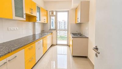 Kitchen Image of 1600 Sq.ft 3 BHK Apartment / Flat for sale in DLF Regal Gardens, Sector 90 Gurgaon for Rs. 21800000