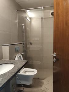 Bathroom Image of 3851 Sq.ft 4 BHK Apartment / Flat for rent in Godrej Platinum, Hebbal Kempapura Bengaluru for Rs. 200000