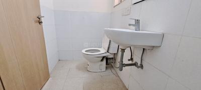 Image of 1600 Sq.ft 2 BHK Apartment / Flat for rent in DLF Express Greens, Manesar, Gurgaon for Rs. 25000