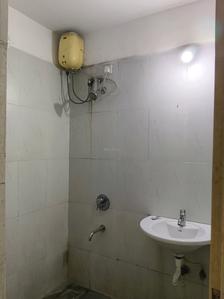 Common Bathroom Image of 909 Sq.ft 2 BHK Apartment / Flat for sale in Lodha Casa Rio, Palava Phase 1 Thane for Rs. 5099999