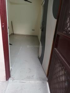Bedroom Image of 600 Sq.ft 2.5 BHK Builder Floor for sale in DDA LIG Flats New Delhi for Rs. 5600000