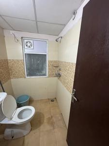 Bathroom Image of 945 Sq.ft 2.5 BHK Apartment / Flat for rent in NBCC Golf Homes, Noida Extension Greater Noida for Rs. 19000