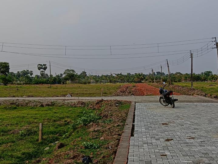 Rajarhat Chowmatha Main Image 1