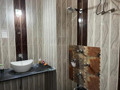 Bathroom Image of Om shiv pg &amp; hostel race course &amp; gotri in Ellora Park, Vadodara