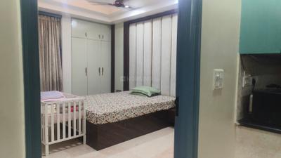 Bedroom Image of 3000 Sq.ft 3 BHK Builder Floor for rent in Sector 50 Noida for Rs. 90000