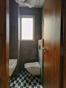 Common Bathroom Image of 2350 Sq.ft 4 BHK Builder Floor for sale in Indirapuram Ghaziabad for Rs. 19000000