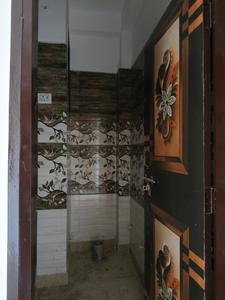 Common Bathroom Image of 750 Sq.ft 2 BHK Builder Floor for sale in DLF Ankur Vihar Ghaziabad for Rs. 2270630
