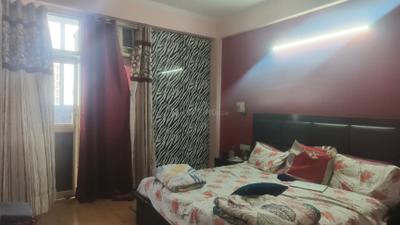 Bedroom Image of 1075 Sq.ft 2 BHK Apartment / Flat for rent in Gardenia Square, Crossings Republik Ghaziabad for Rs. 17000