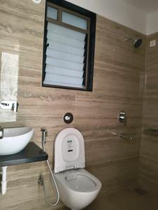 Common Bathroom Image of 560 Sq.ft 1 BHK Apartment / Flat for rent in Kalcon Casa Poli 2, Wakad Pune for Rs. 22600