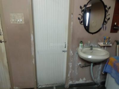 Bathroom Image of 2500 Sq.ft 5 BHK Independent House for sale in Rander Surat for Rs. 15000000