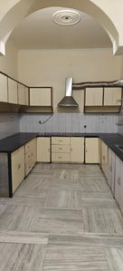 Kitchen Image of 2200 Sq.ft 3 BHK Builder Floor for rent in Sector 46 Gurgaon for Rs. 50000