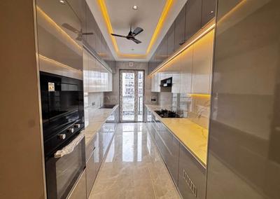 Kitchen Image of 2100 Sq.ft 4 BHK Builder Floor for sale in Ansal Esencia Sector 67, Sector 67 Gurgaon for Rs. 31000000