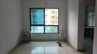 Living Room Image of 672 Sq.ft 2 BHK Apartment / Flat for sale in Shree Crest And Celestia, Mulund East Mumbai for Rs. 13000000