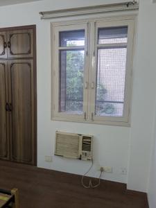Bedroom Image of 1250 Sq.ft 2.5 BHK Apartment / Flat for rent in Mavilla Apartment, Mayur Vihar Phase 1 New Delhi for Rs. 50000