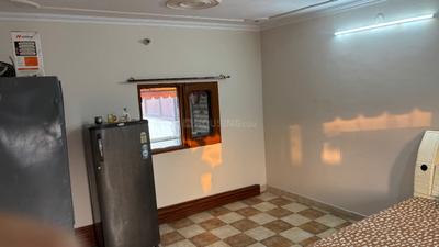 Bedroom Image of 500 Sq.ft 1 BHK Apartment / Flat for rent in Sector 32 Chandigarh for Rs. 3000