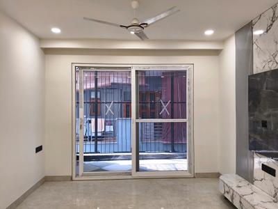 Bedroom Image of 2500 Sq.ft 4 BHK Builder Floor for sale in Paramount Luxury Golf Course Extension, Sector 57 Gurgaon for Rs. 32500000