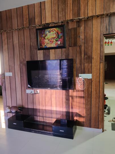 Aaryan Gloria Main Image 1