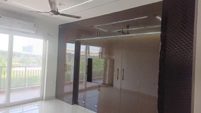 Bedroom Image of 2210 Sq.ft 3 BHK Apartment / Flat for rent in Pareena Express Heights, Sector 99 Gurgaon for Rs. 40000