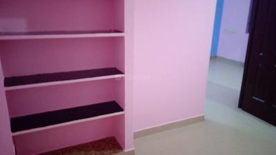 Bedroom Image of 600 Sq.ft 2 BHK Apartment / Flat for rent in Pallikaranai Chennai for Rs. 15000